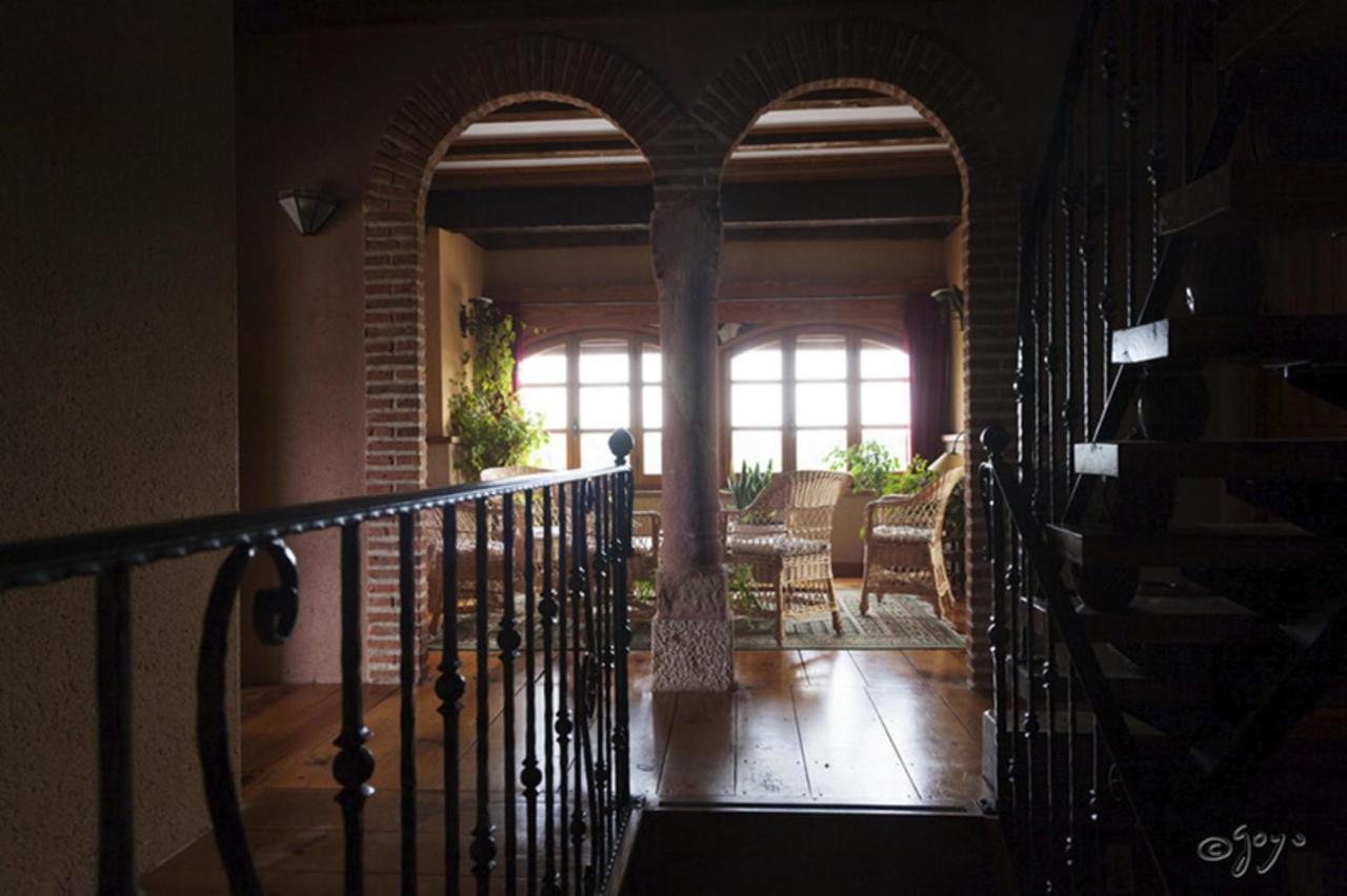 El Camino Real Guest House Villovela de Pirón Екстериор снимка