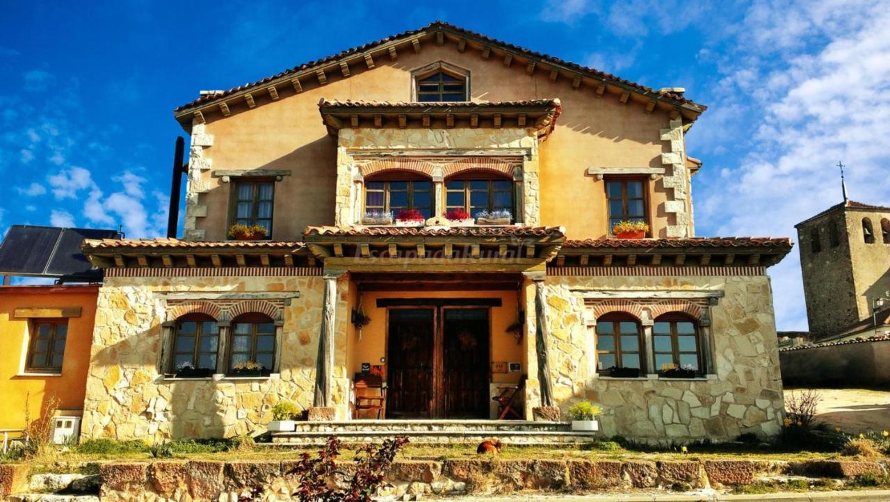 El Camino Real Guest House Villovela de Pirón Екстериор снимка