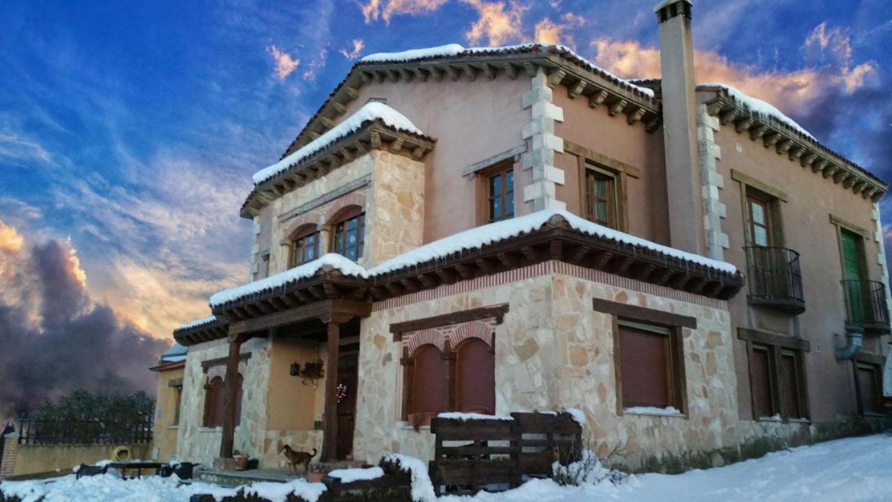 El Camino Real Guest House Villovela de Pirón Екстериор снимка